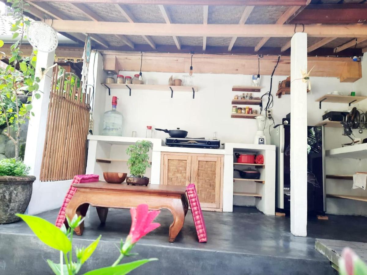 Asik Bali House Ubud Exterior photo